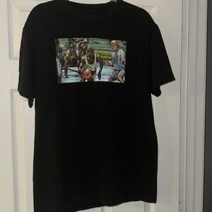 UNISEX LARGE GRAPHIC TEE